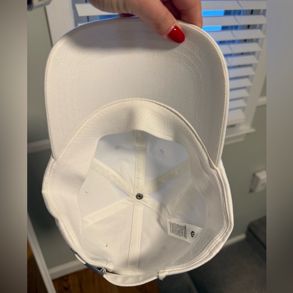 Lululemon “Lemon” Hat NEW - Picture 3 of 5